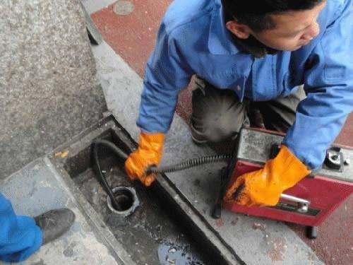 古城疏通下水道