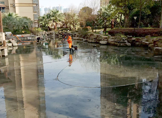 古城景观池淤泥清理